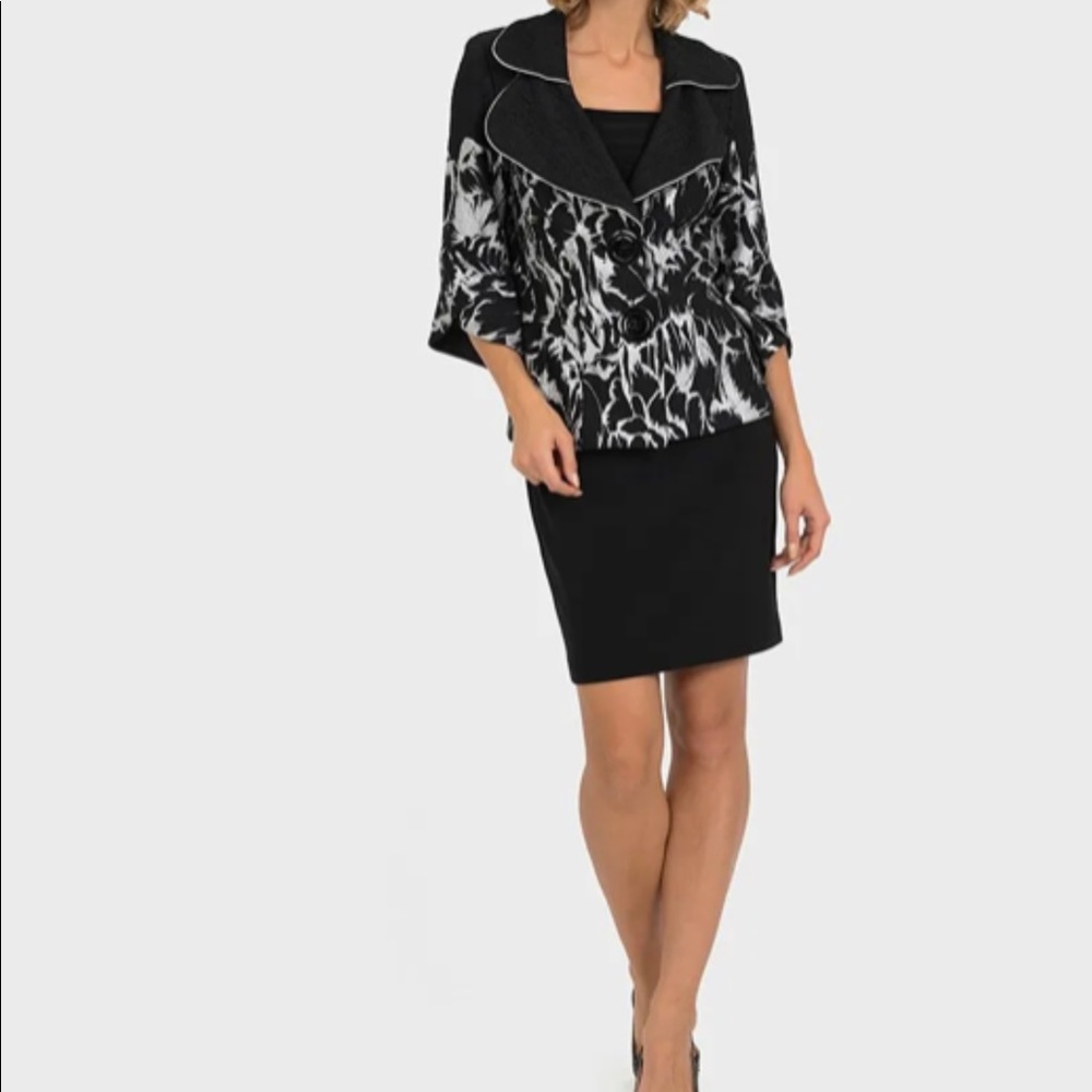 SOLD , Joseph Ribkoff elegant Black and Silver SZ8 BNWT